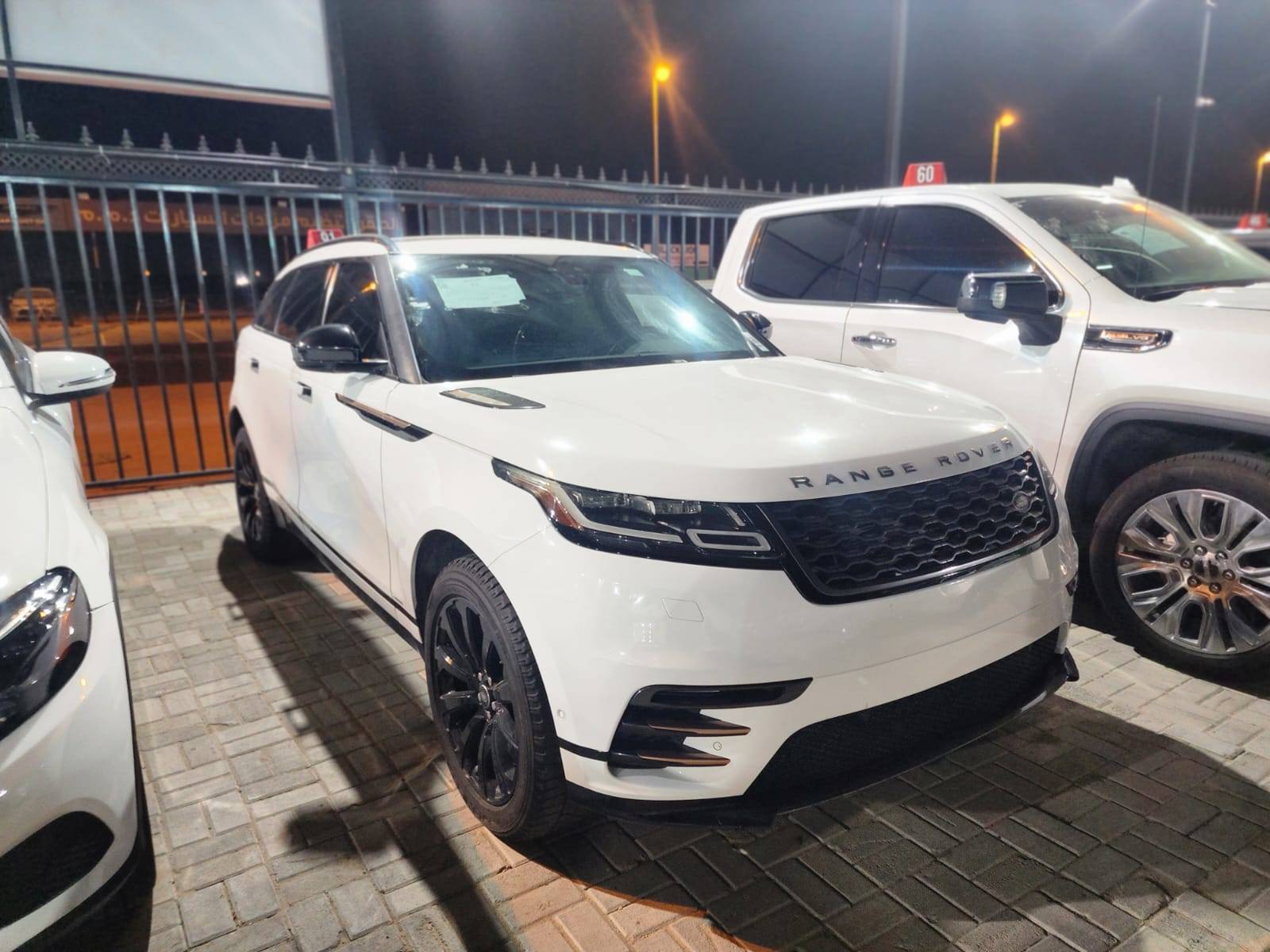 LAND ROVER RANGE ROVER VELAR R-DYNAMIC S 2018 - Marhaba Auction Used Cars - Image 4
