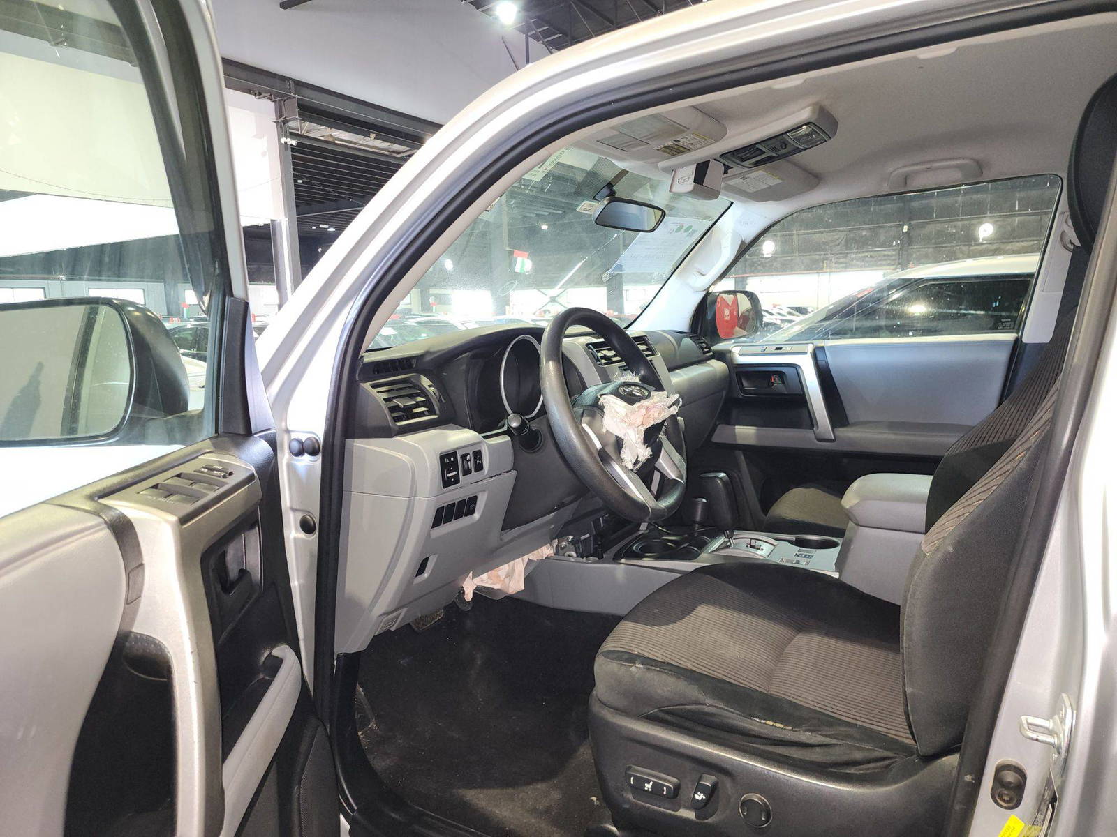 TOYOTA 4RUNNER SR5 2010 - Marhaba Auction Used Cars - Image 7