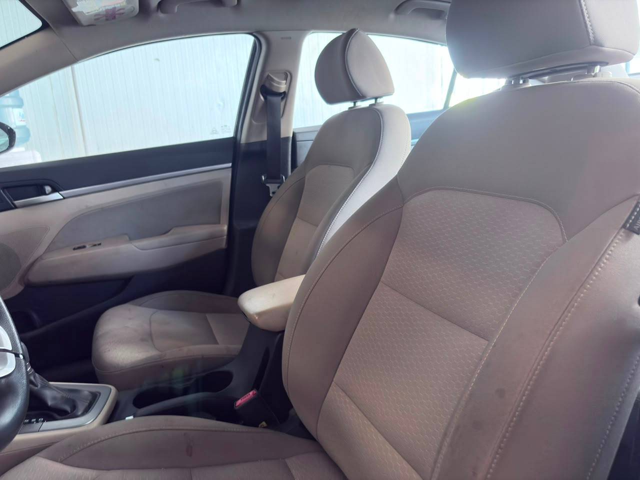 HYUNDAI ELANTRA 2019 - Marhaba Auction Used Cars - Image 9