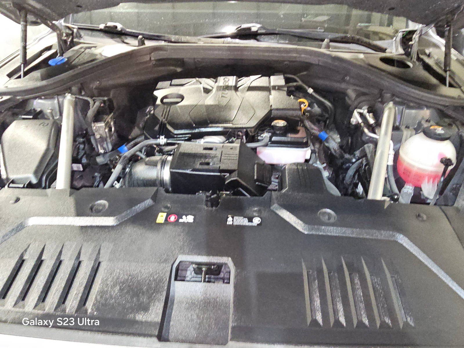 GENESIS GV70 2022 - Marhaba Auction Used Cars - Image 12