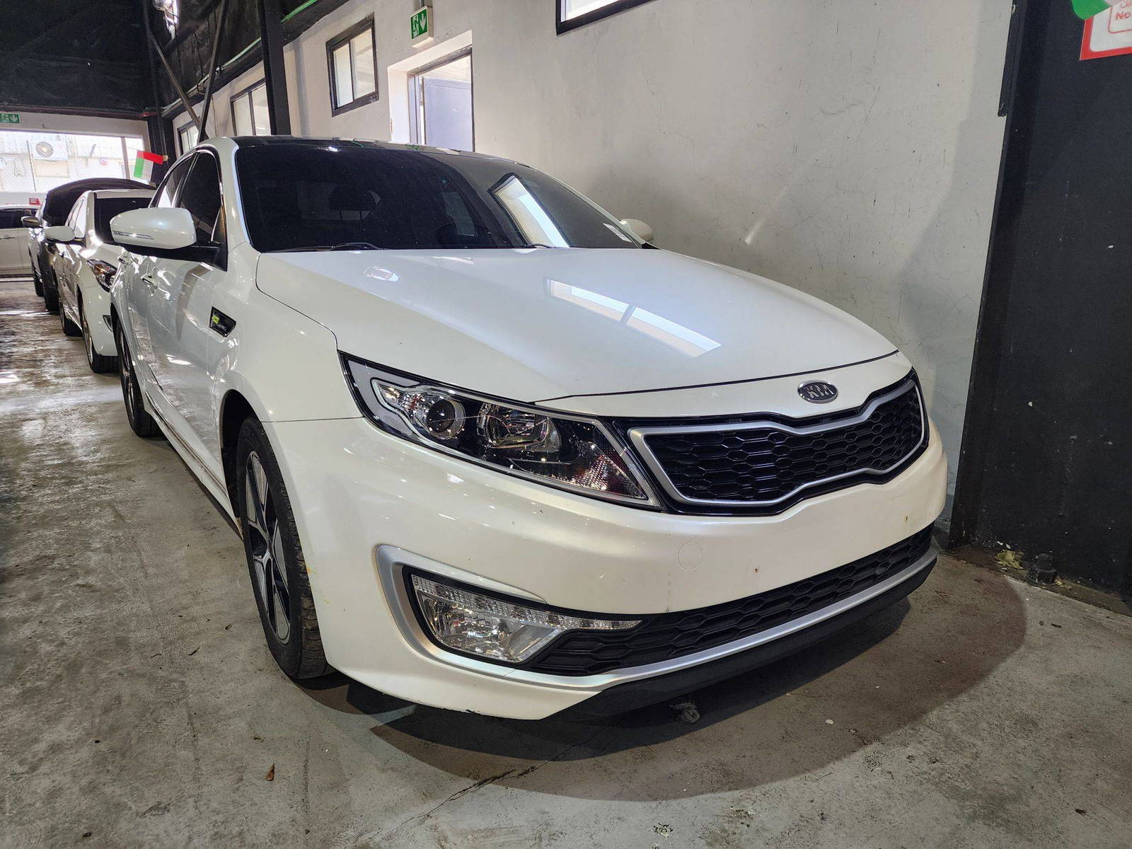 2012 KIA K5 — 235708 KM — Lot 003149 — Main - Marhaba Auctions Used Cars - Image 3