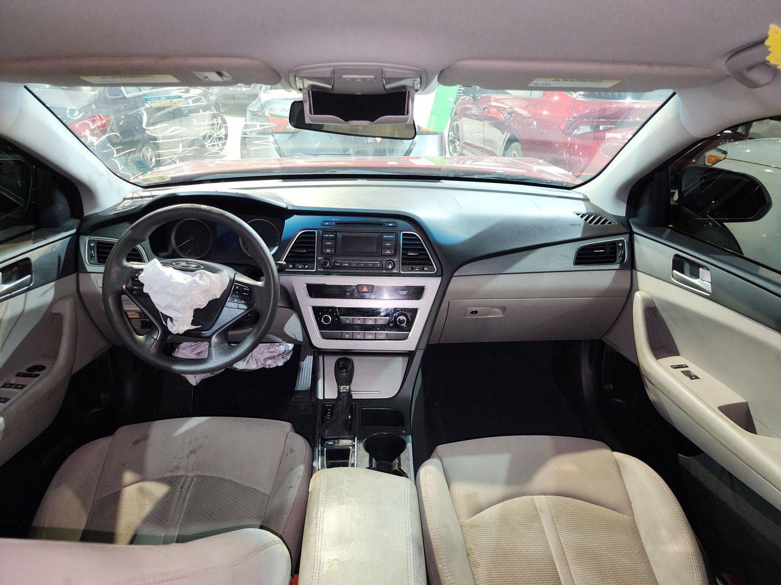 2015 HYUNDAI SONATA — 191685 Miles — Lot 24256 — Al Quoz - Marhaba Auctions Used Cars - Image 8