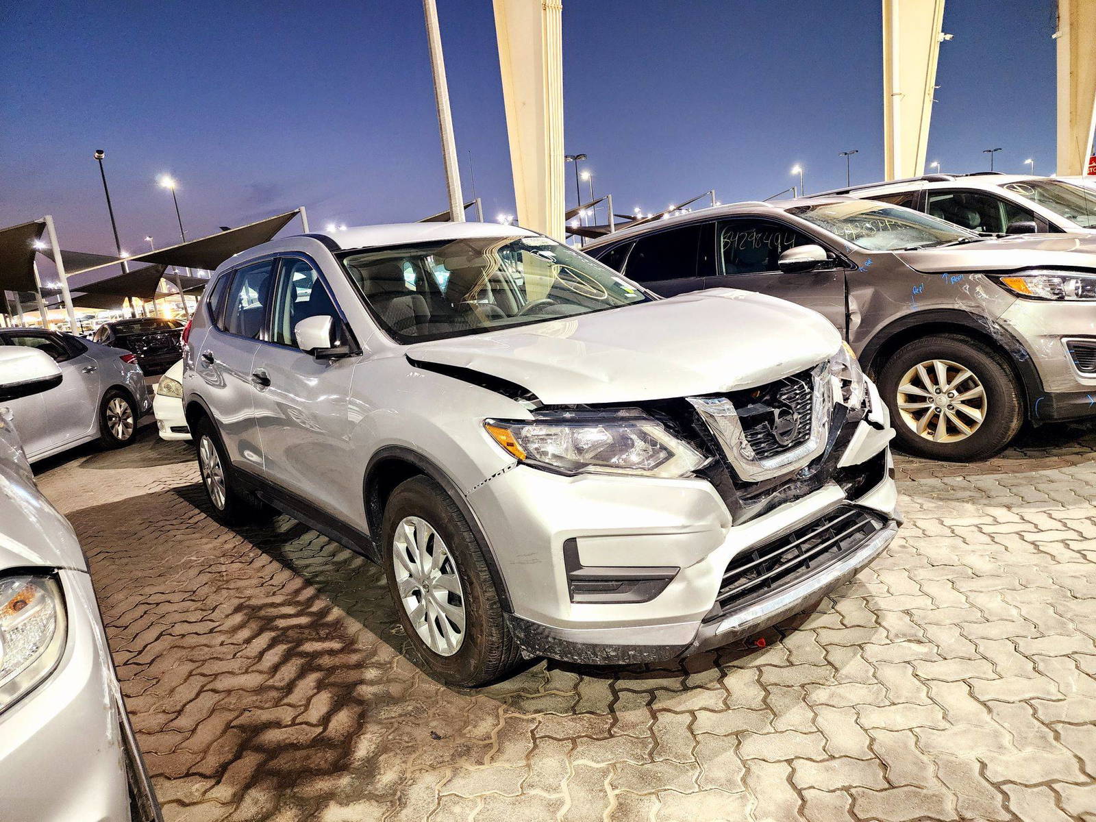 2017 NISSAN ROGUE — 93362 Miles — Lot HP552668 — Souq - Marhaba Auctions Used Cars - Image 4