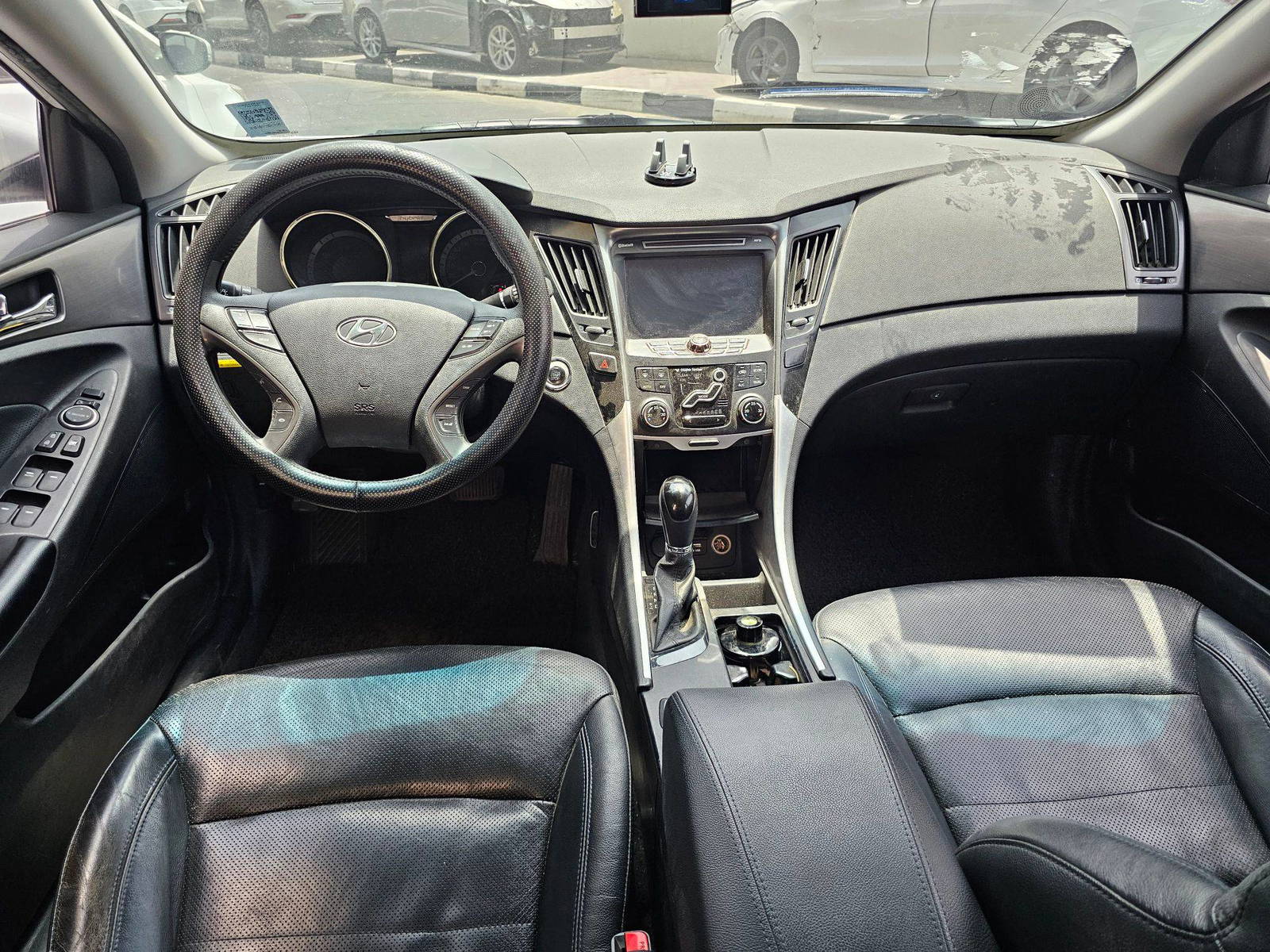 2012 HYUNDAI SONATA — 194143 KM — Lot A026891 — Souq - Marhaba Auctions Used Cars - Image 7