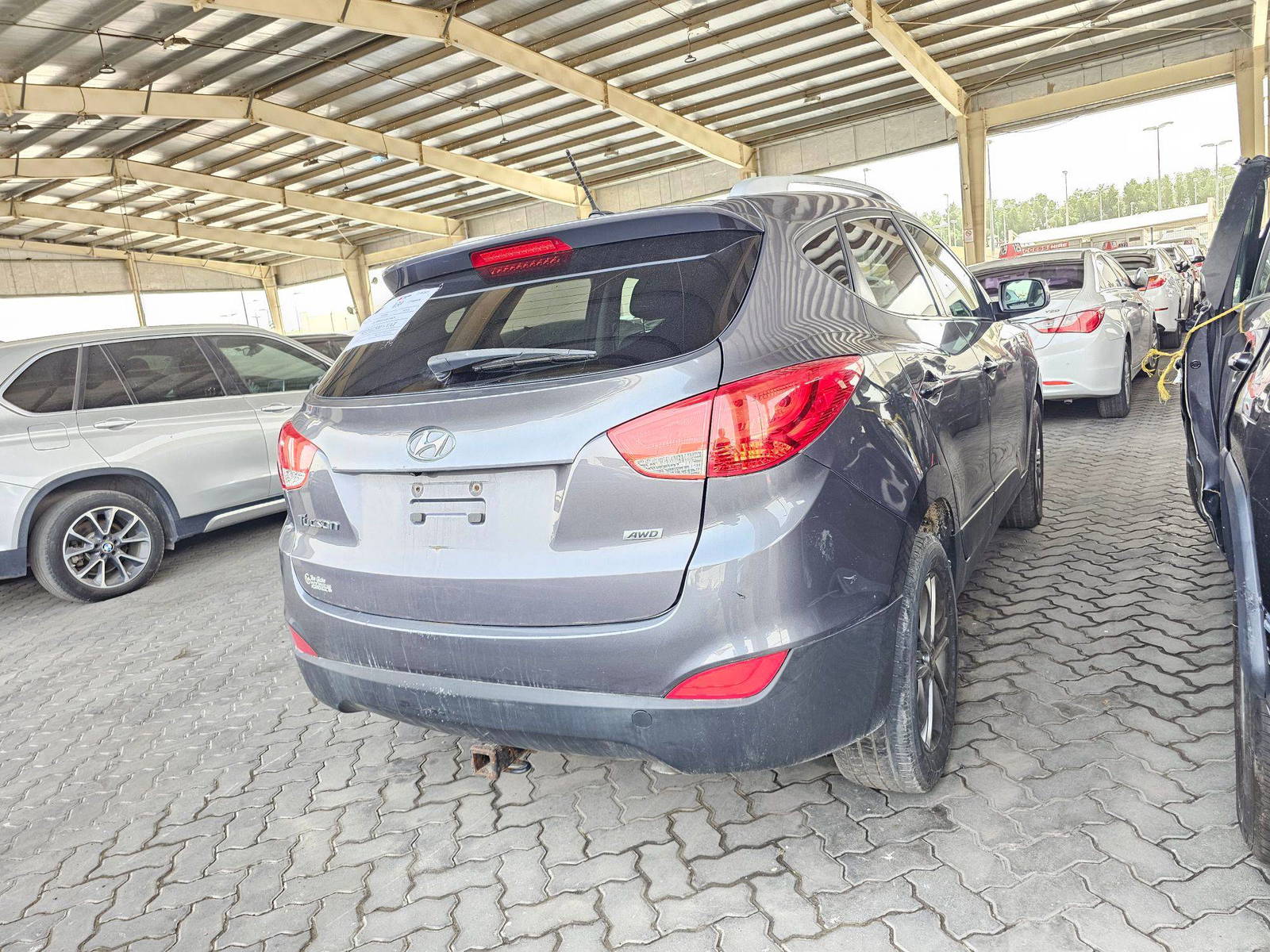 2015 HYUNDAI TUCSON — 177314 Miles — Lot G0FU999674 — Souq - Marhaba Auctions Used Cars - Image 3