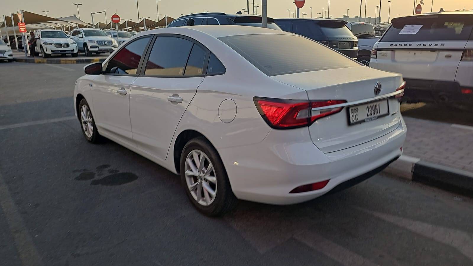 2025 MG MG 5 — 59840 KM — Lot SZ609229 — Souq - Marhaba Auctions Used Cars - Image 8