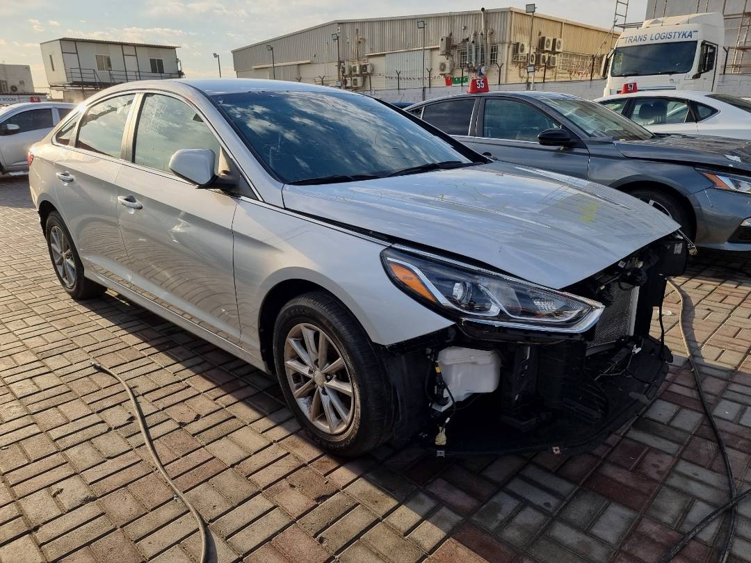 2018 HYUNDAI SONATA — 101343 Miles — Lot 43142 — Souq - Marhaba Auctions Used Cars - Image 4