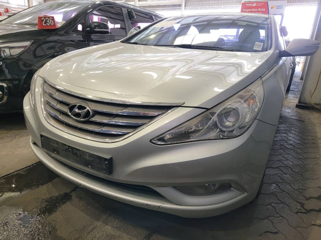 2012 HYUNDAI SONATA — 171576 KM — Lot 428415 — Main - Marhaba Auctions Used Cars - Image 4