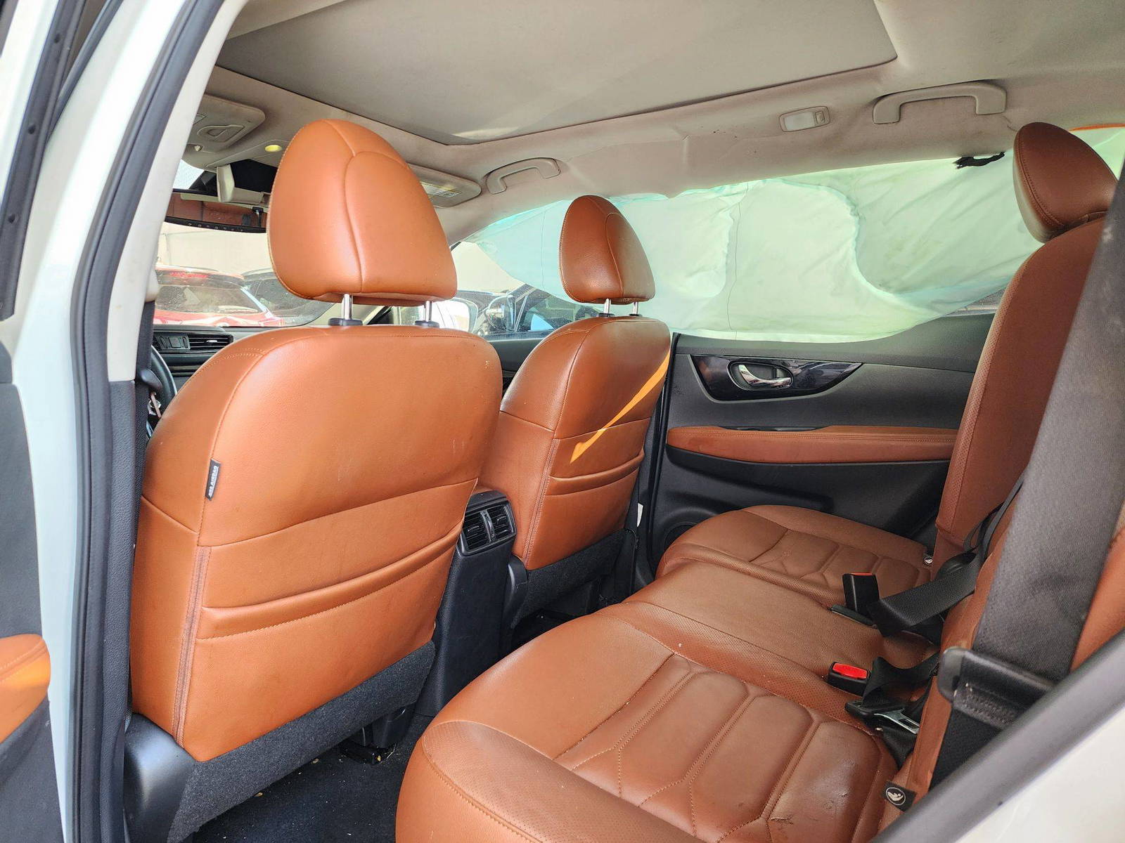 2017 NISSAN ROGUE — 91853 Miles — Lot 55167684 — Souq - Marhaba Auctions Used Cars - Image 6