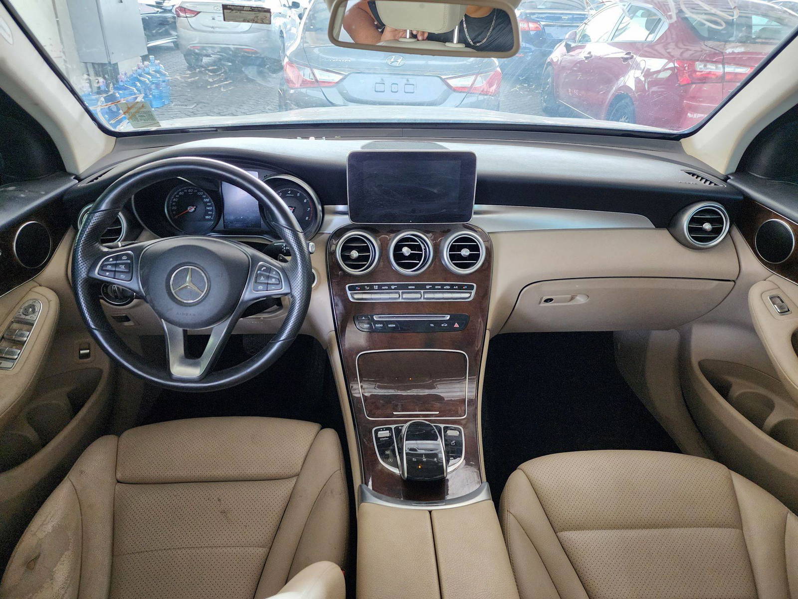 2019 MERCEDES BENZ GLC-300 — 86963 Miles — Lot 6KV193062 — Main - Marhaba Auctions Used Cars - Image 7