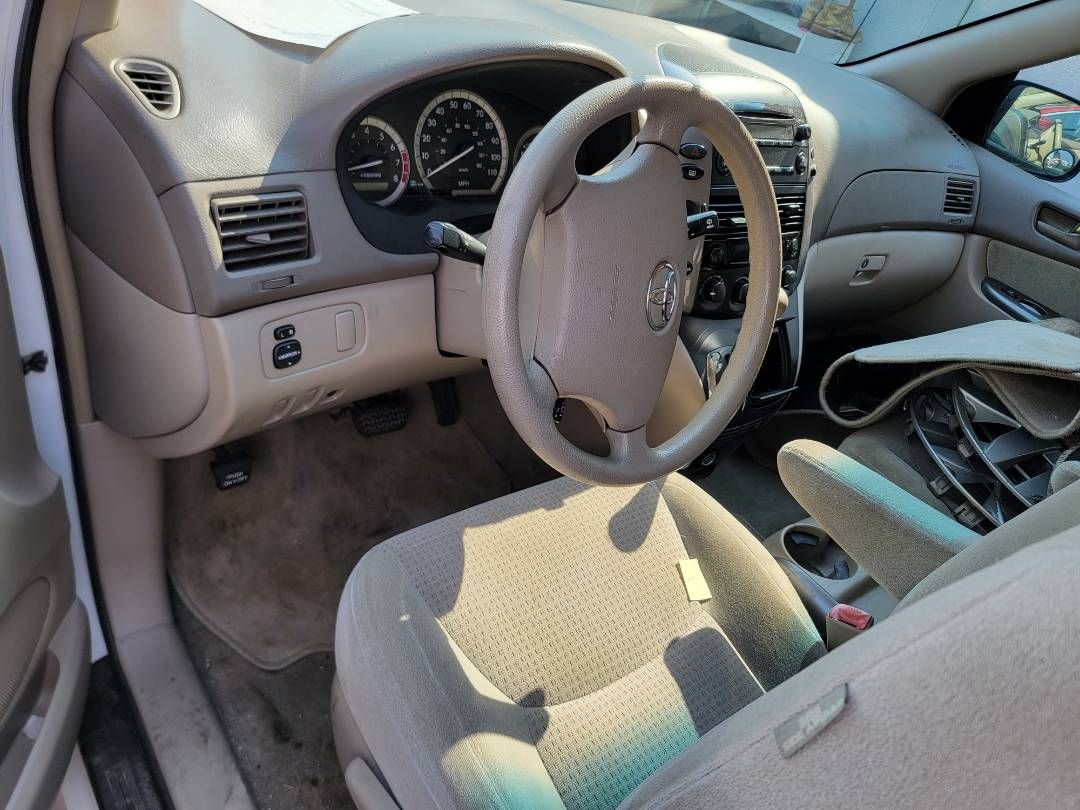 2007 TOYOTA SIENNA — 177101 Miles — Lot 35783532 - Marhaba Auctions Used Cars - Image 7