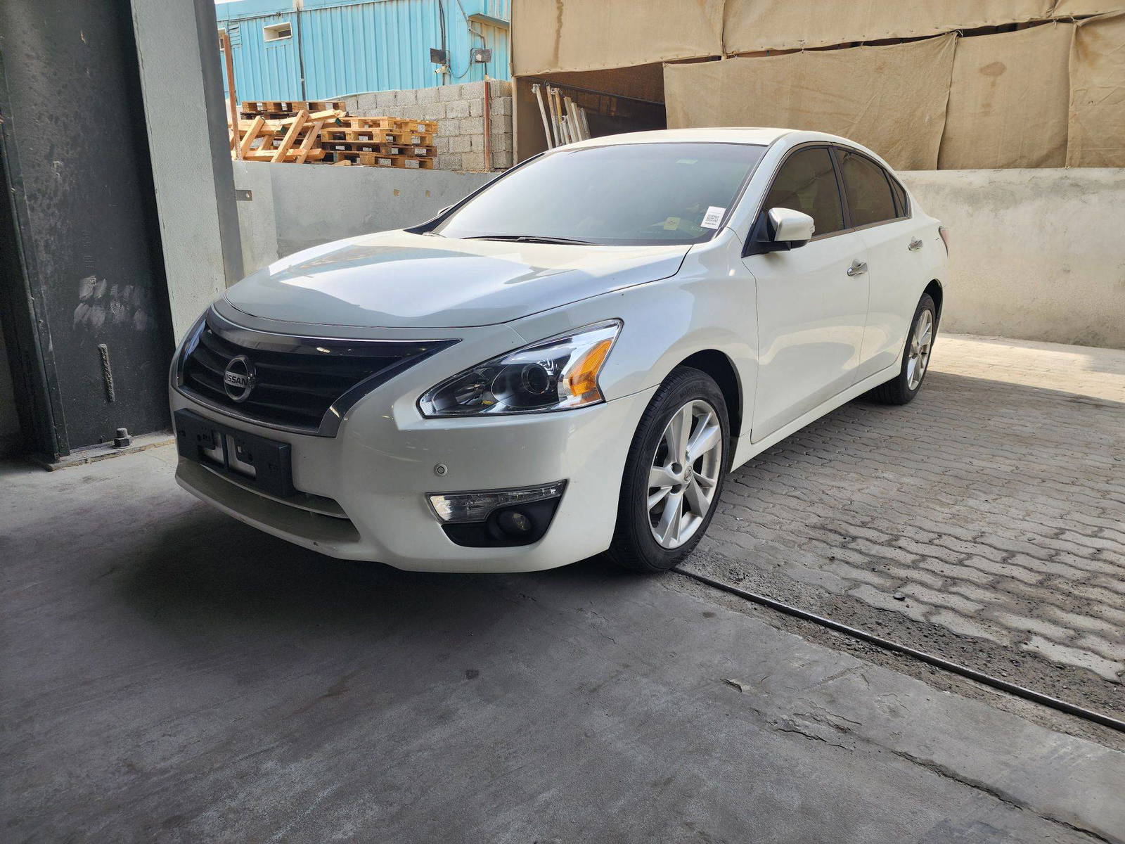 2014 NISSAN ALTIMA — 149560 KM — Lot 281826 — Al Quoz - Marhaba Auctions Used Cars - Image 3