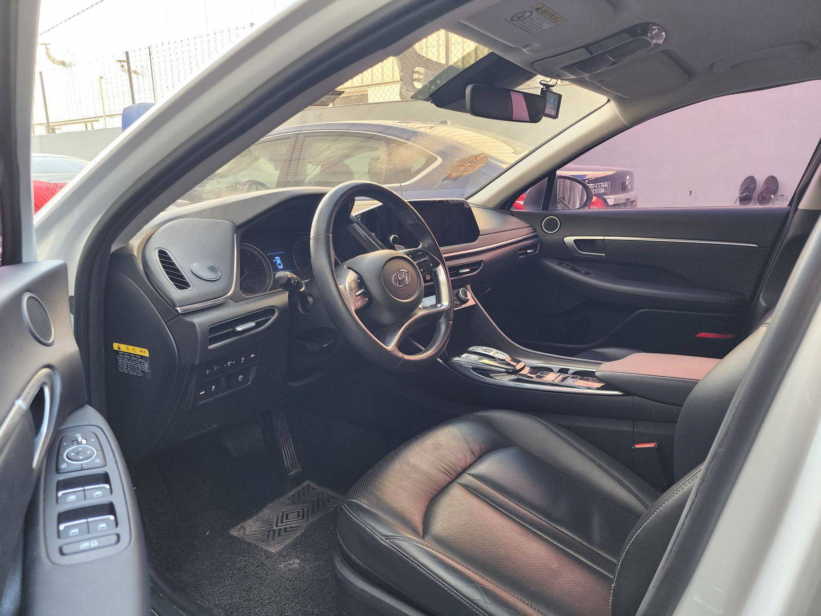2020 HYUNDAI SONATA — 175705 KM — Lot 013199 — UMM RAMOOL - Marhaba Auctions Used Cars - Image 9
