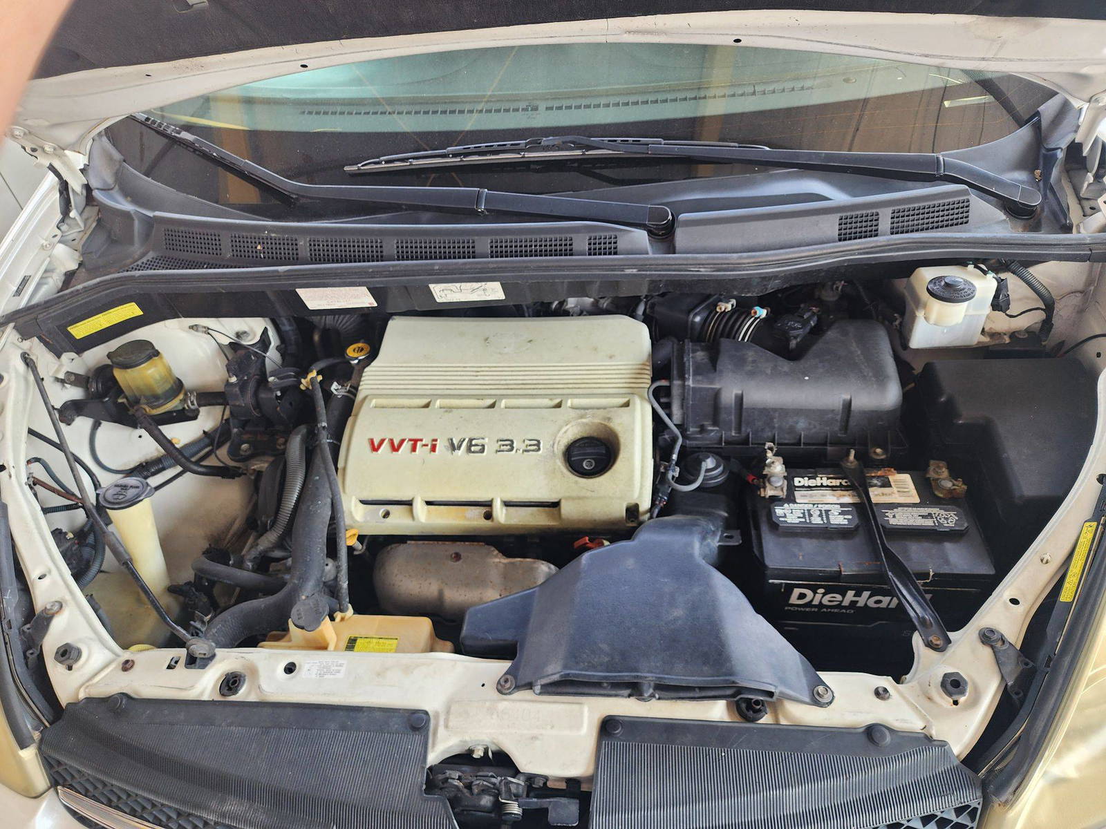 2005 TOYOTA SIENNA — 228787 Miles — Lot 38495990 — Souq - Marhaba Auctions Used Cars - Image 11