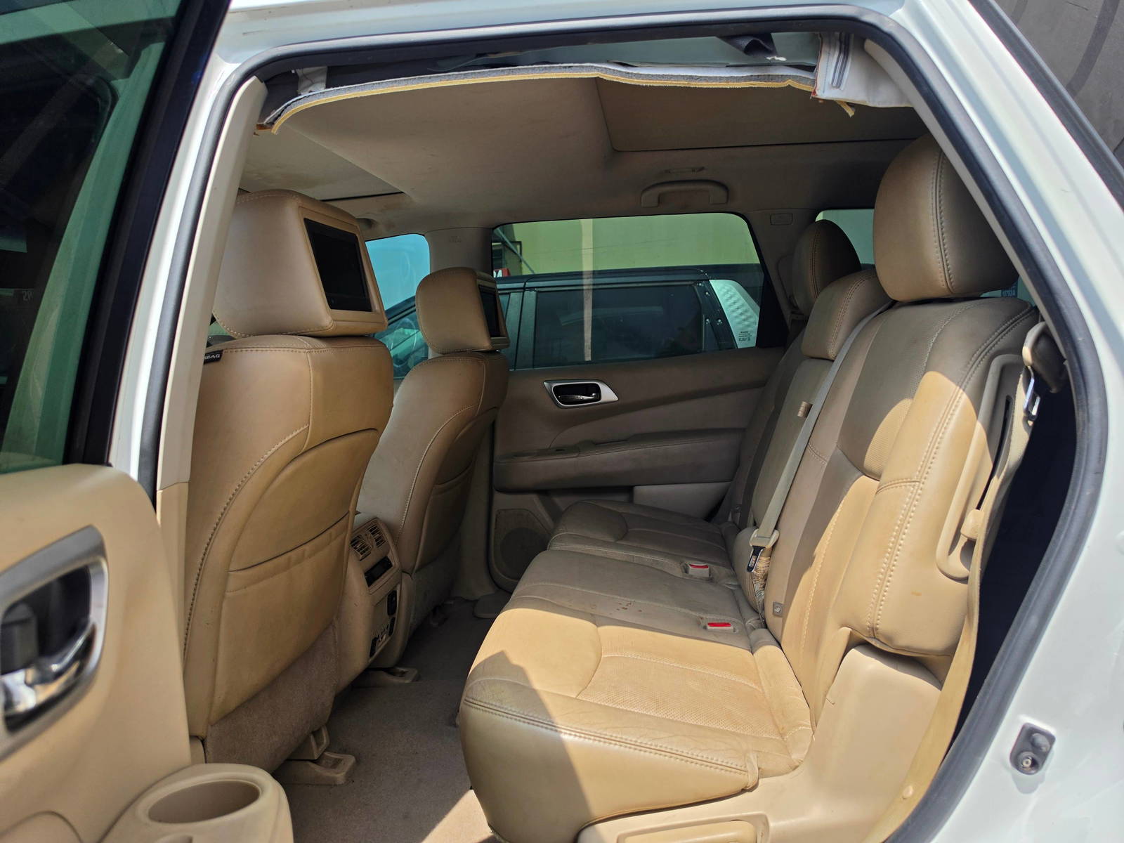 2014 NISSAN PATHFINDER — 154981 Miles — Lot 94245335 - Marhaba Auctions Used Cars - Image 7