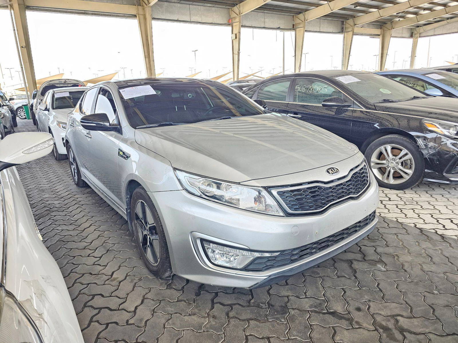2013 KIA K5 — 176107 KM — Lot 029245 — Souq - Marhaba Auctions Used Cars - Image 5