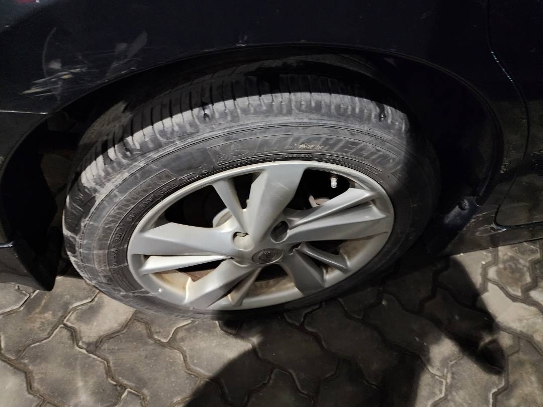 2015 NISSAN ALTIMA — 128493 Miles — Lot 76315633 - Marhaba Auctions Used Cars - Image 9