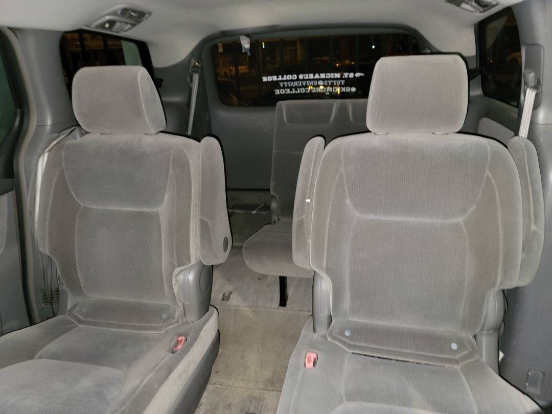 2005 TOYOTA SIENNA — 200250 Miles — Lot 68653203 - Marhaba Auctions Used Cars - Image 6