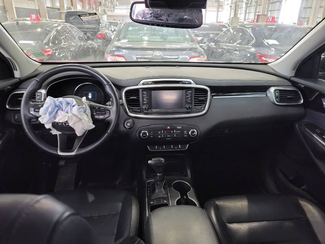 2018 KIA SORENTO — 140113 Miles — Lot G392053 — Souq - Marhaba Auctions Used Cars - Image 7