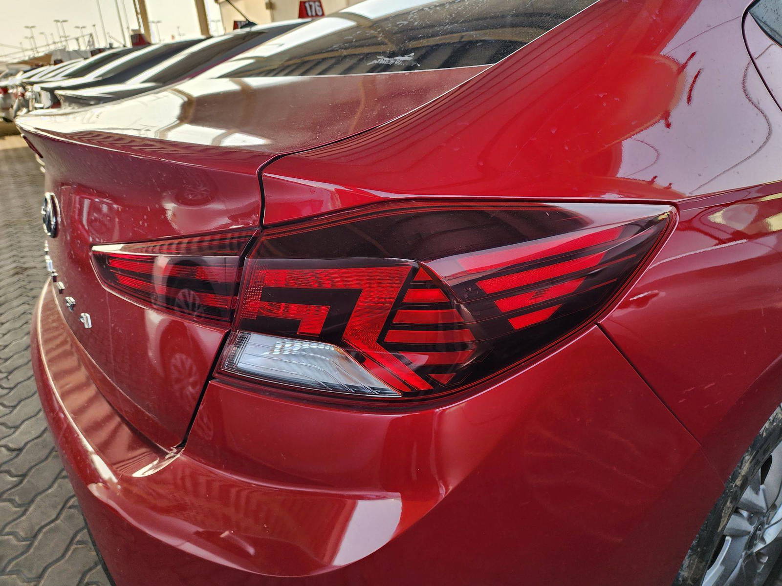 2019 HYUNDAI ELANTRA — 105158 Miles — Lot 46568734 — Souq - Marhaba Auctions Used Cars - Image 7