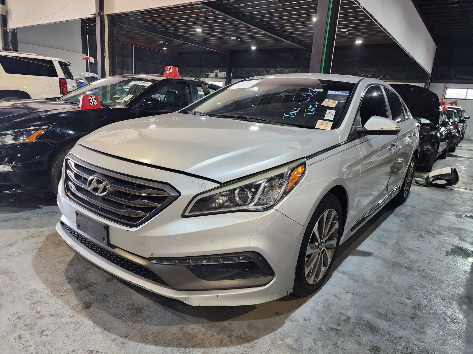 2015 HYUNDAI SONATA — 232039 Miles — Lot 907028 — Al Quoz - Marhaba Auctions Used Cars - Image 3