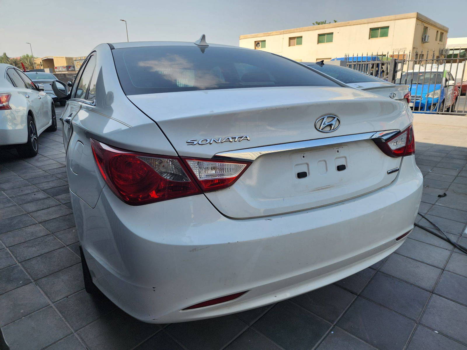 2011 HYUNDAI SONATA — 232212 Miles — Lot 62208485 — Main - Marhaba Auctions Used Cars - Image 6