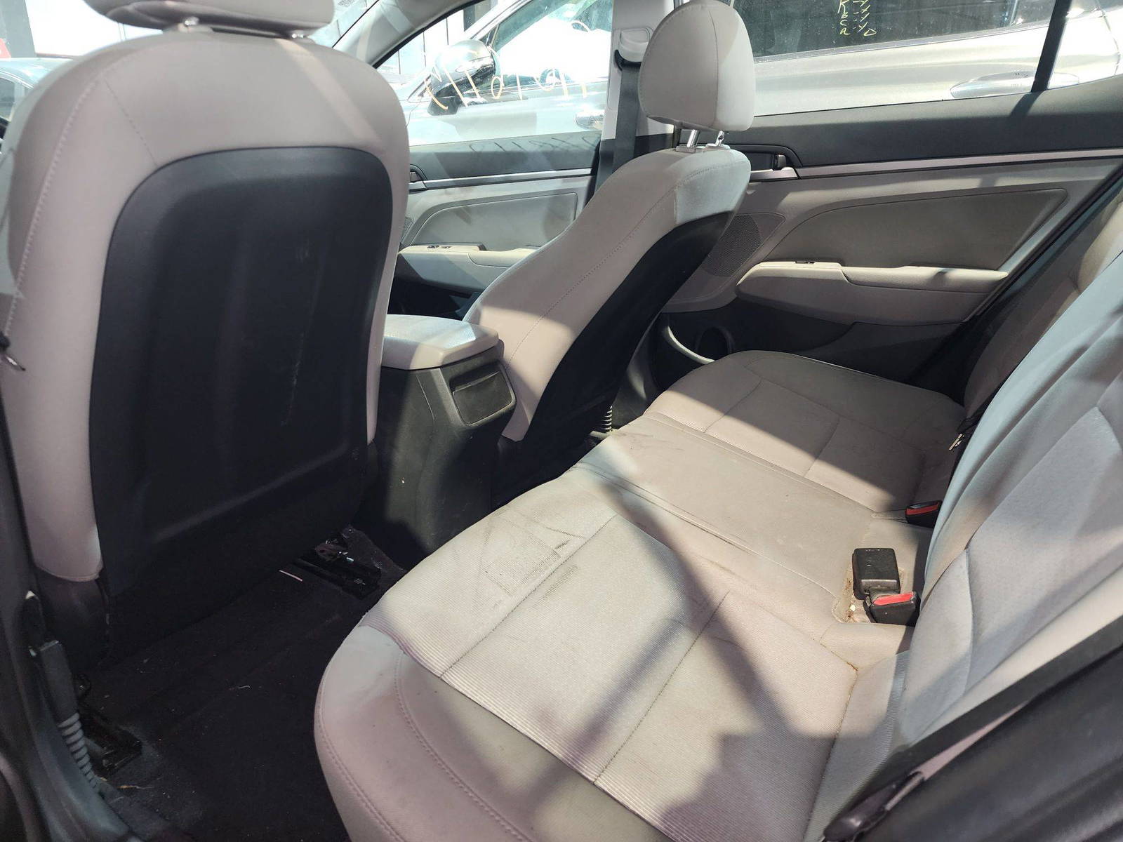 HYUNDAI ELANTRA 2018 - Marhaba Auction Used Cars - Image 7