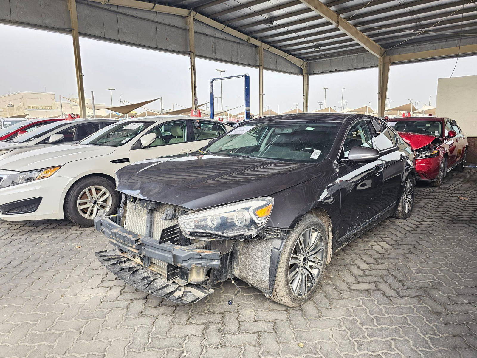 2016 KIA CADENZA — 113875 KM — Lot 12209473 — Main - Marhaba Auctions Used Cars - Image 5