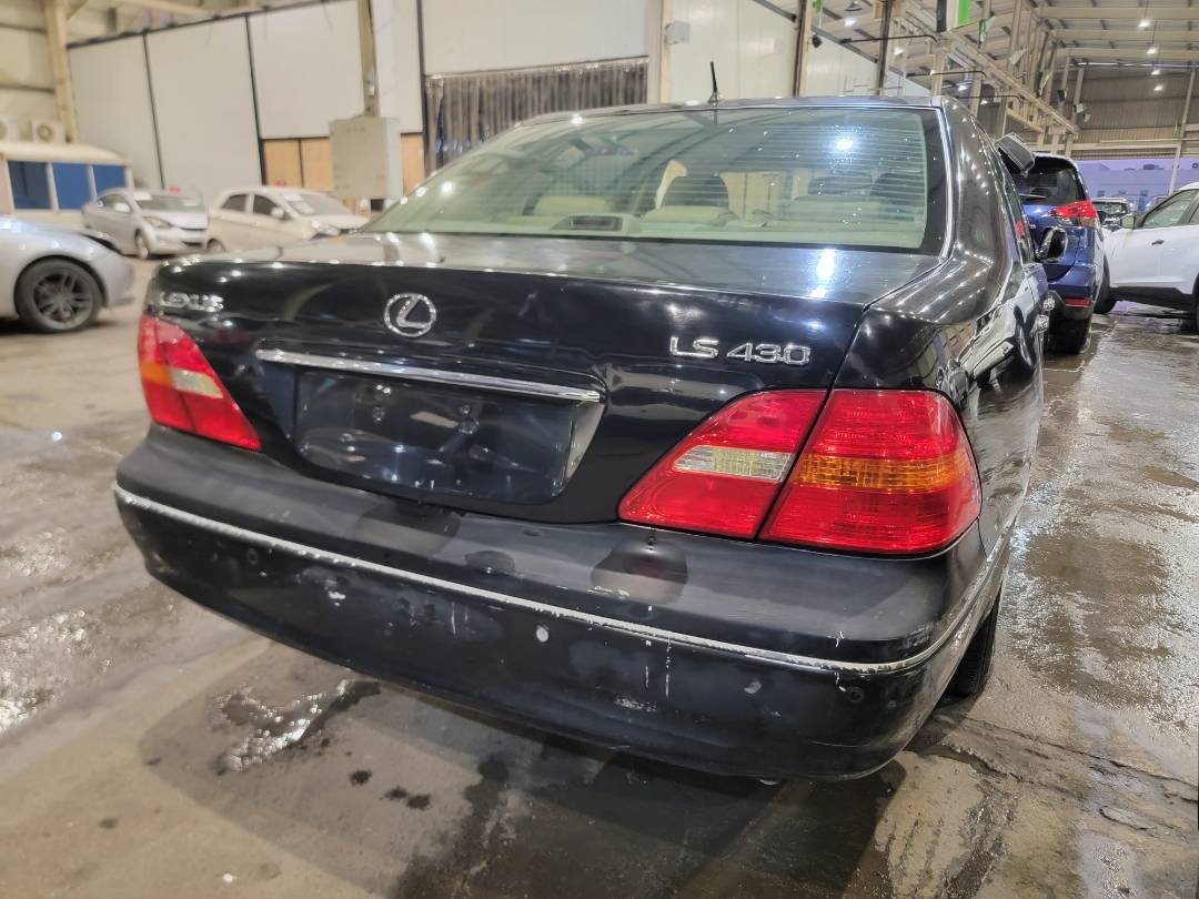 2003 LEXUS LS 430 — 293497 Miles — Lot X30122254 — Main - Marhaba Auctions Used Cars - Image 3