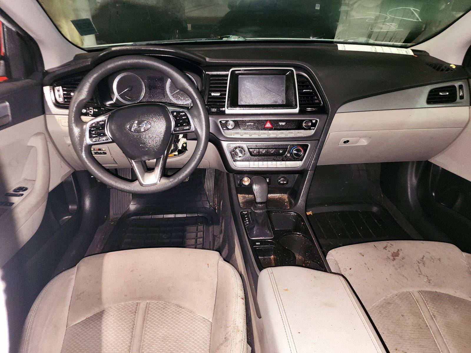 2018 HYUNDAI SONATA — 75126 Miles — Lot H671055 — Souq - Marhaba Auctions Used Cars - Image 7