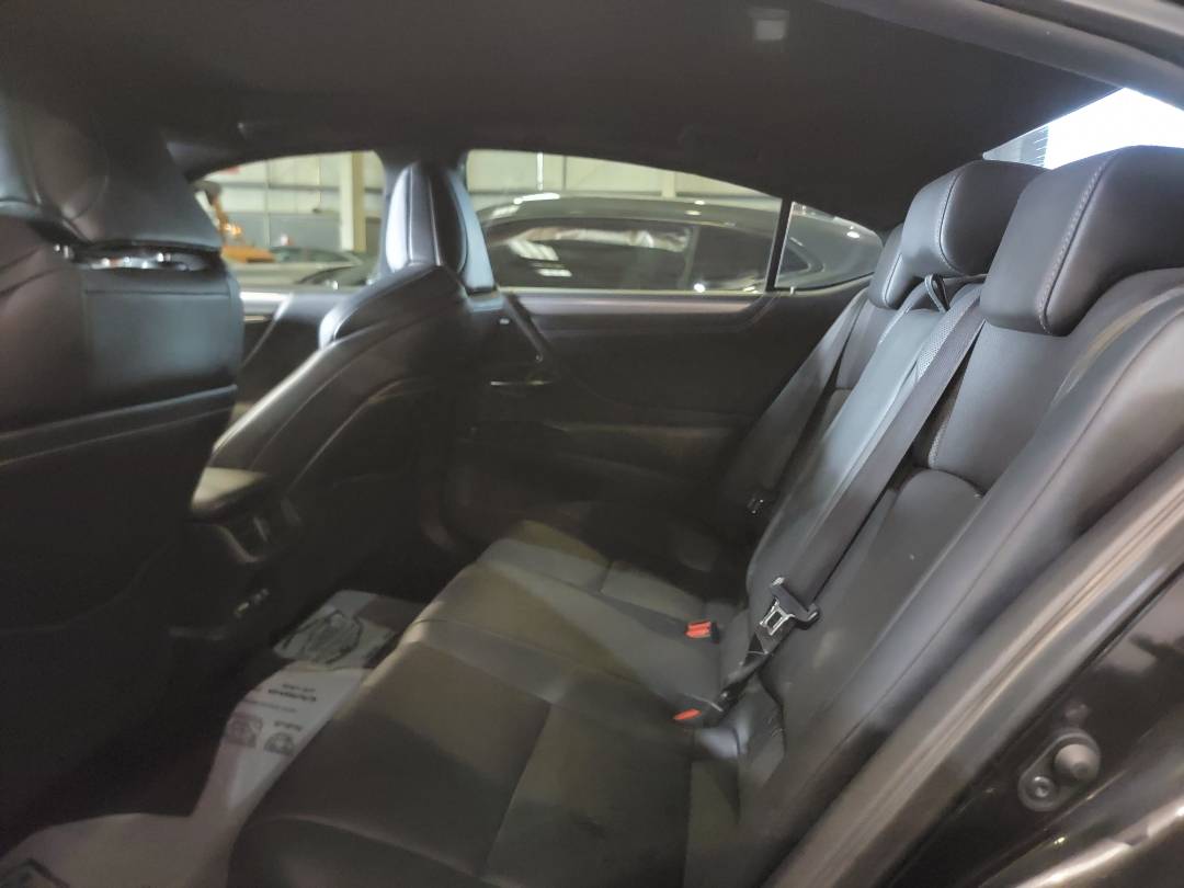 2019 LEXUS ES 350 — 24608 KM — Lot U048440 — Main - Marhaba Auctions Used Cars - Image 7