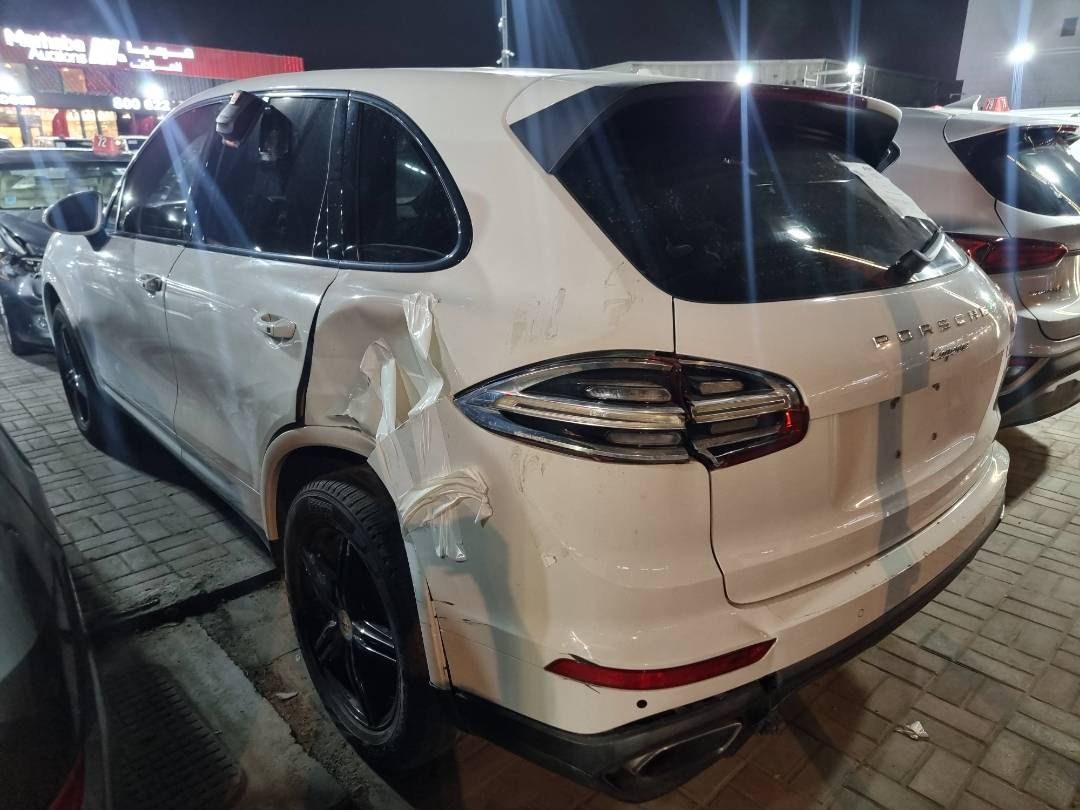 2017 PORSCHE Cayenne — 123394 Miles — Lot A88281 — Ind. 12 - Marhaba Auctions Used Cars - Image 5