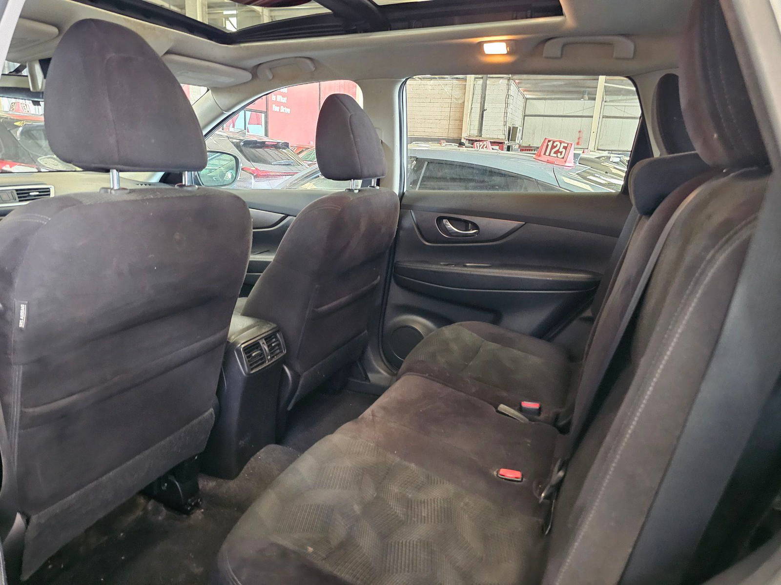 NISSAN ROGUE 2014 - Marhaba Auction Used Cars - Image 4