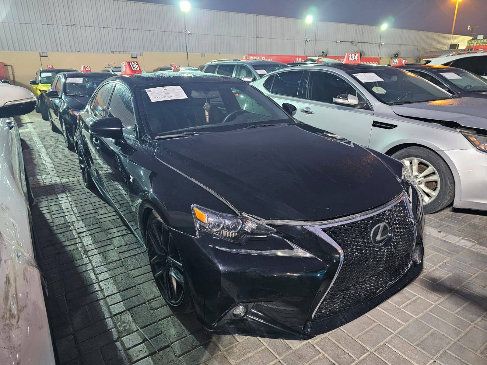 2014 LEXUS IS-350 — 131076 KM — Lot 4E5002407 - Marhaba Auctions Used Cars - Image 5