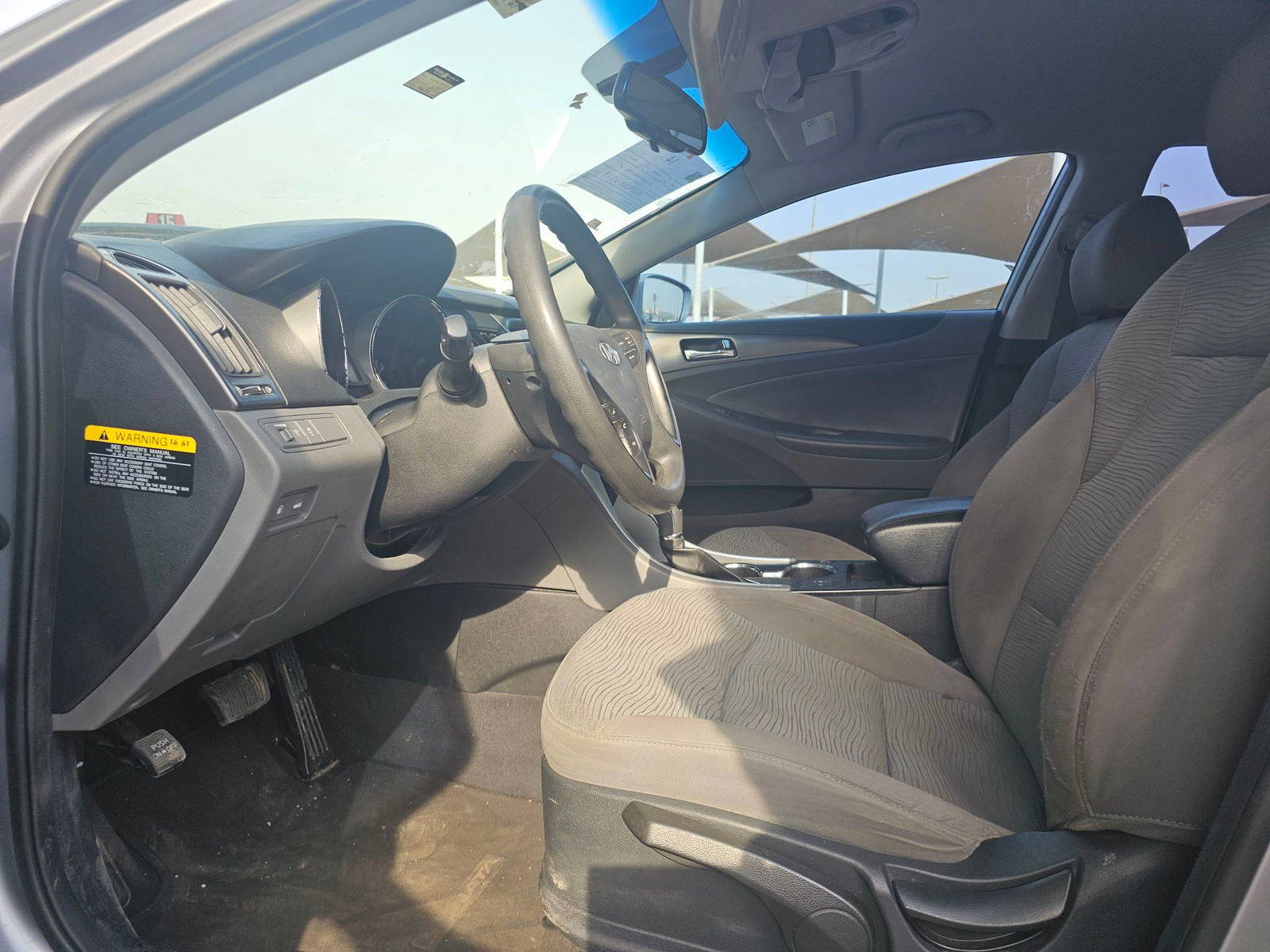 2015 HYUNDAI SONATA — 184677 Miles — Lot 45FA137942 — Souq - Marhaba Auctions Used Cars - Image 8