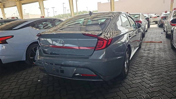 HYUNDAI SONATA