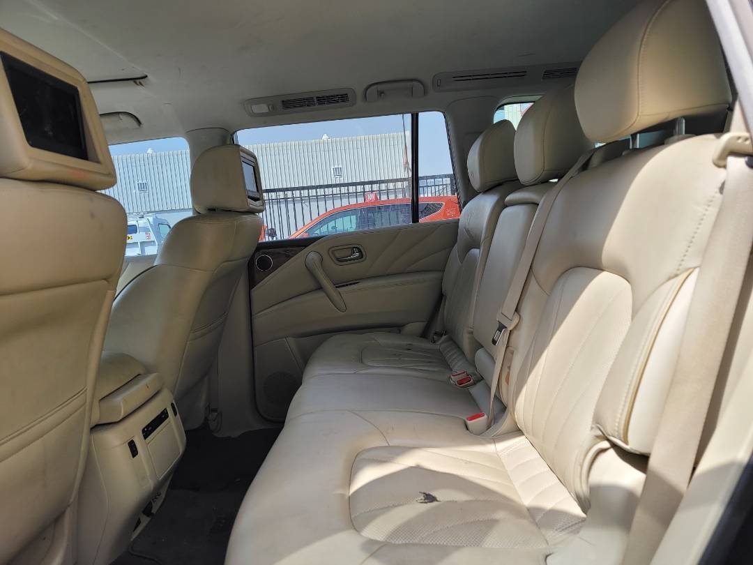 2017 INFINITI QX80 — 154774 Miles — Lot 47359654 — Main - Marhaba Auctions Used Cars - Image 6