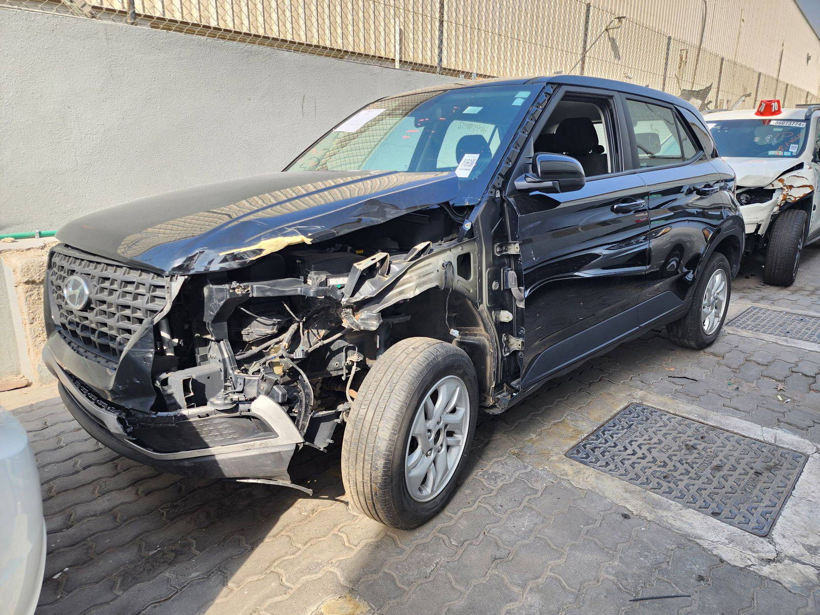 2022 HYUNDAI VENUE SEL — 35246 Miles — Lot 32020 — Main - Marhaba Auctions Used Cars - Image 9