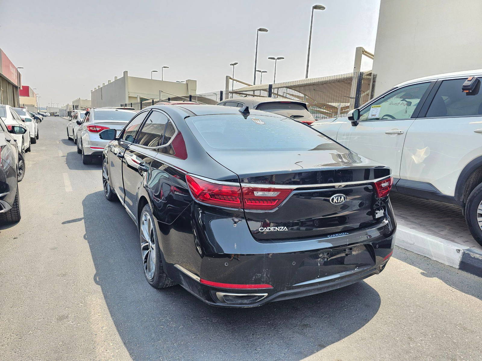 2017 KIA CADENZA — 170991 Miles — Lot 537663 — Main - Marhaba Auctions Used Cars - Image 5
