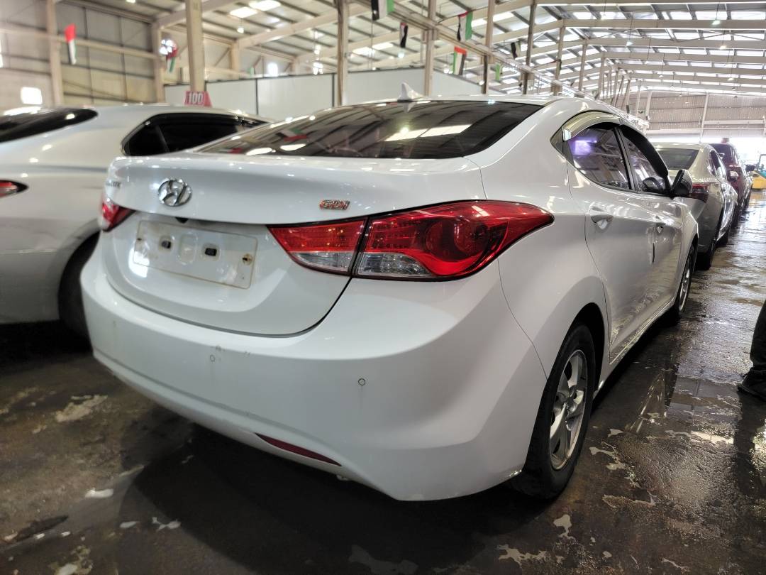 2014 HYUNDAI AVANTE — 224941 KM — Lot 877120 — Main - Marhaba Auctions Used Cars - Image 4