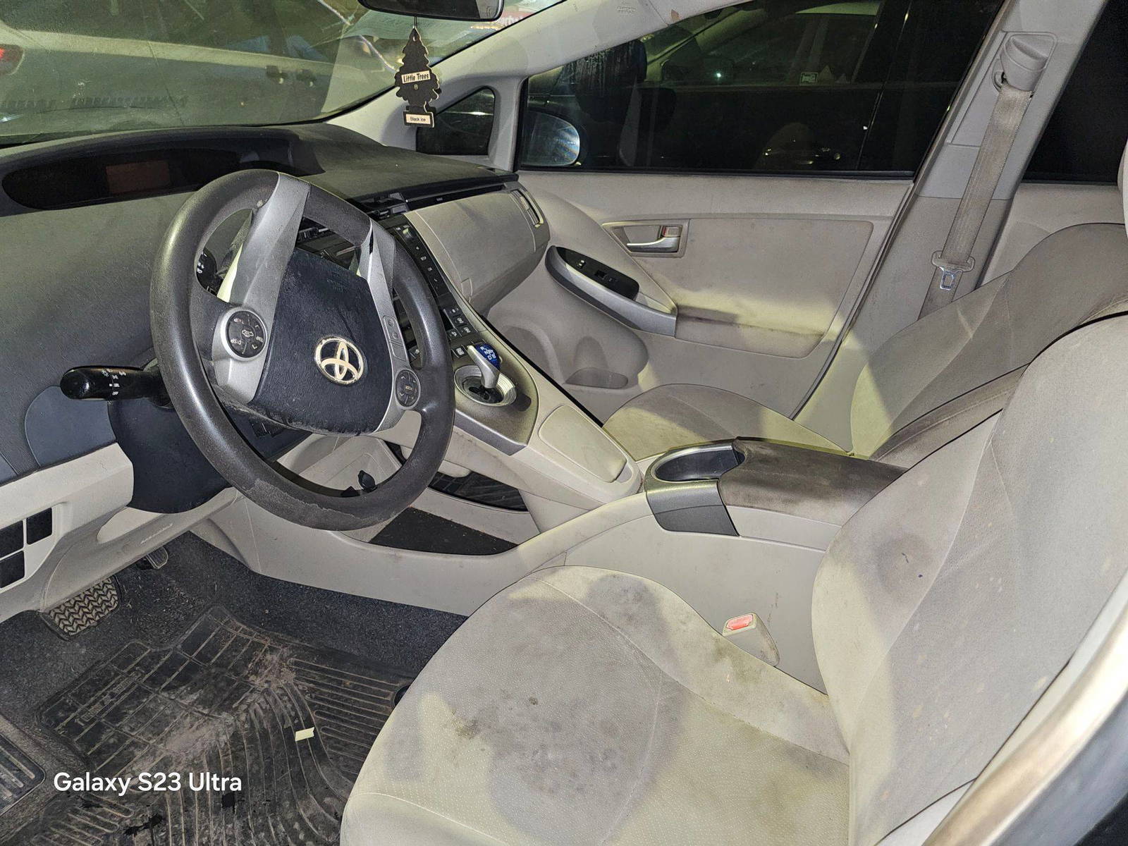 2014 TOYOTA PRIUS — 221383 Miles — Lot 366607 — Main - Marhaba Auctions Used Cars - Image 8
