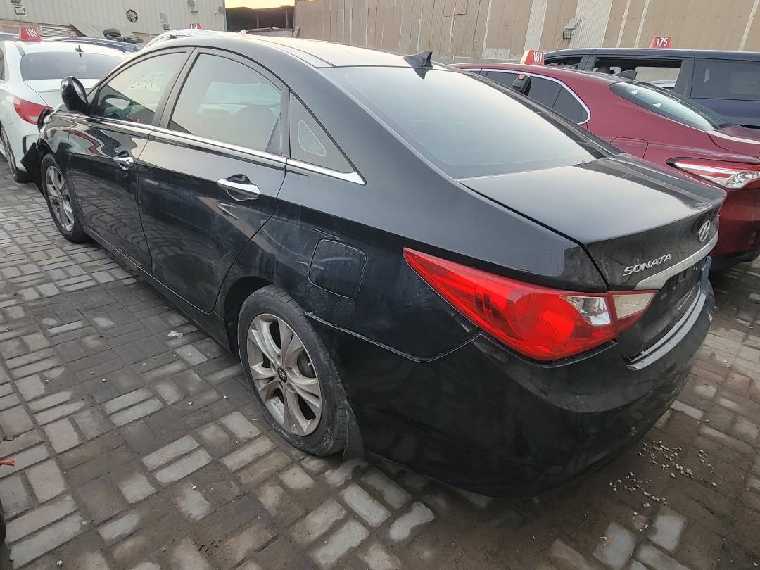2012 HYUNDAI SONATA — 209971 Miles — Lot H479902 — Main - Marhaba Auctions Used Cars - Image 5