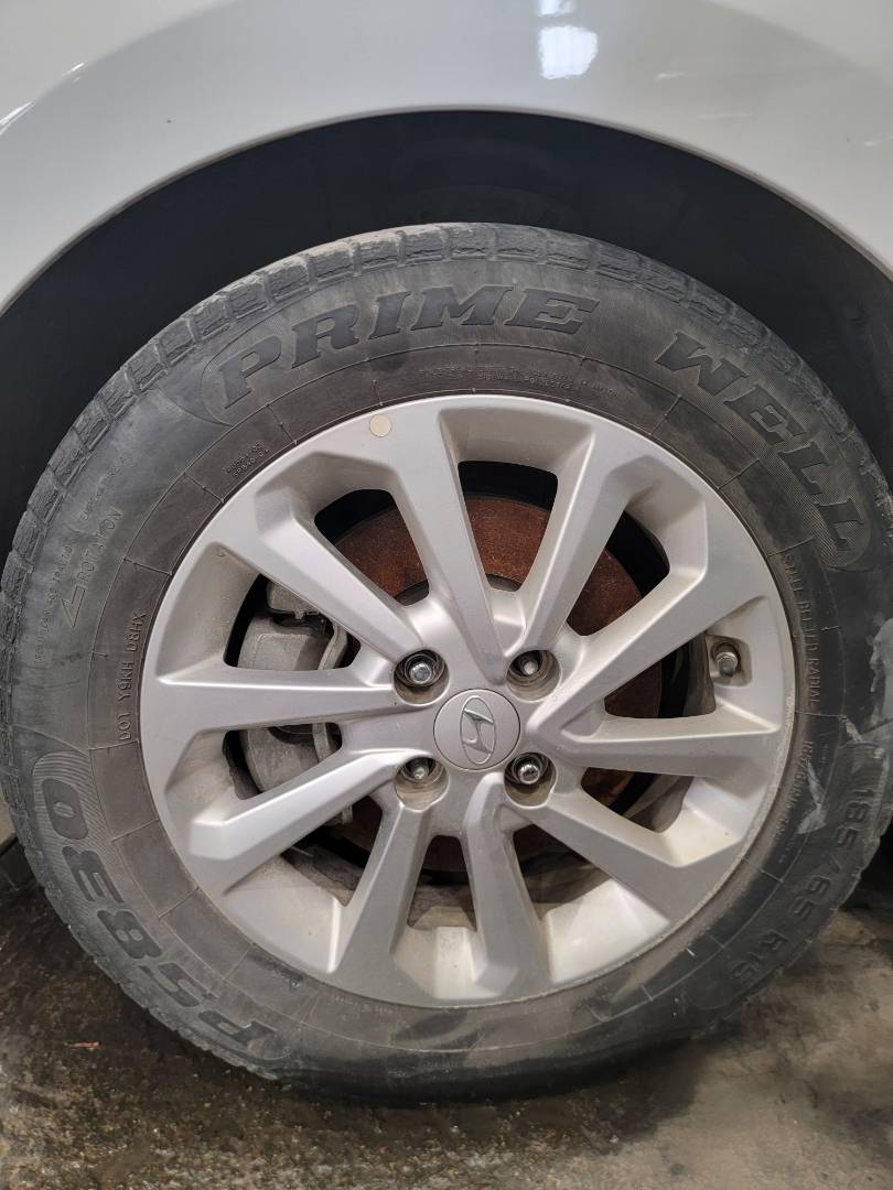 2019 HYUNDAI ACCENT — 72344 Miles — Lot 82306373 — Souq - Marhaba Auctions Used Cars - Image 4