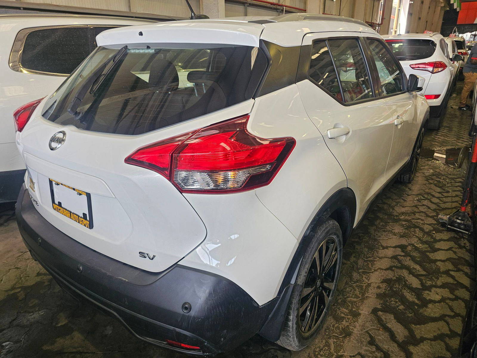 2020 NISSAN KICKS — 111278 Miles — Lot LL546561 — Souq - Marhaba Auctions Used Cars - Image 5