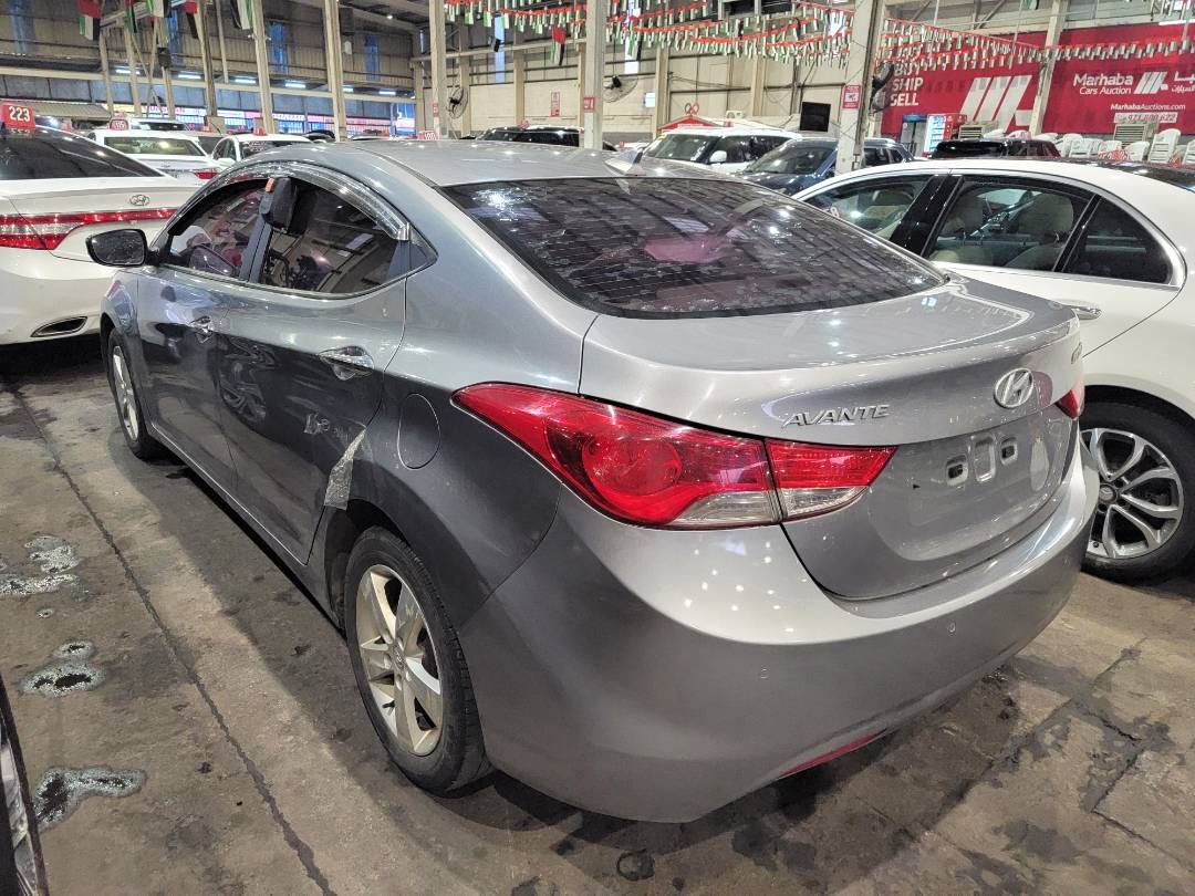 2012 HYUNDAI AVANTE — 204277 KM — Lot 390961 — Souq - Marhaba Auctions Used Cars - Image 6