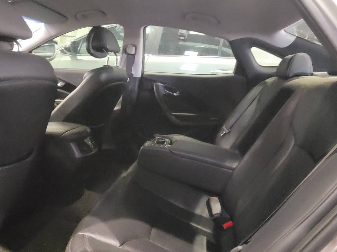 2012 HYUNDAI GRANDEUR — 187176 KM — Lot 104717 — Souq - Marhaba Auctions Used Cars - Image 6