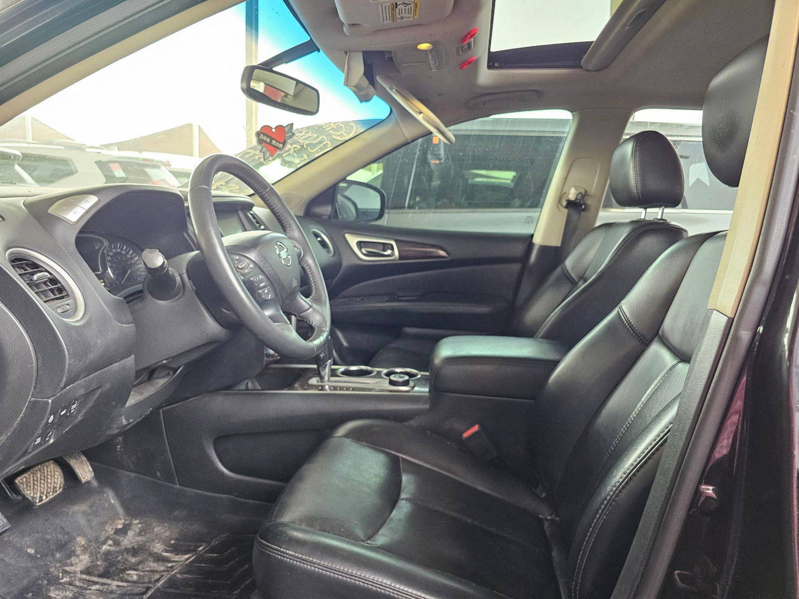 2015 NISSAN PATHFINDER — 222841 KM — Lot 12308994 — Souq - Marhaba Auctions Used Cars - Image 9