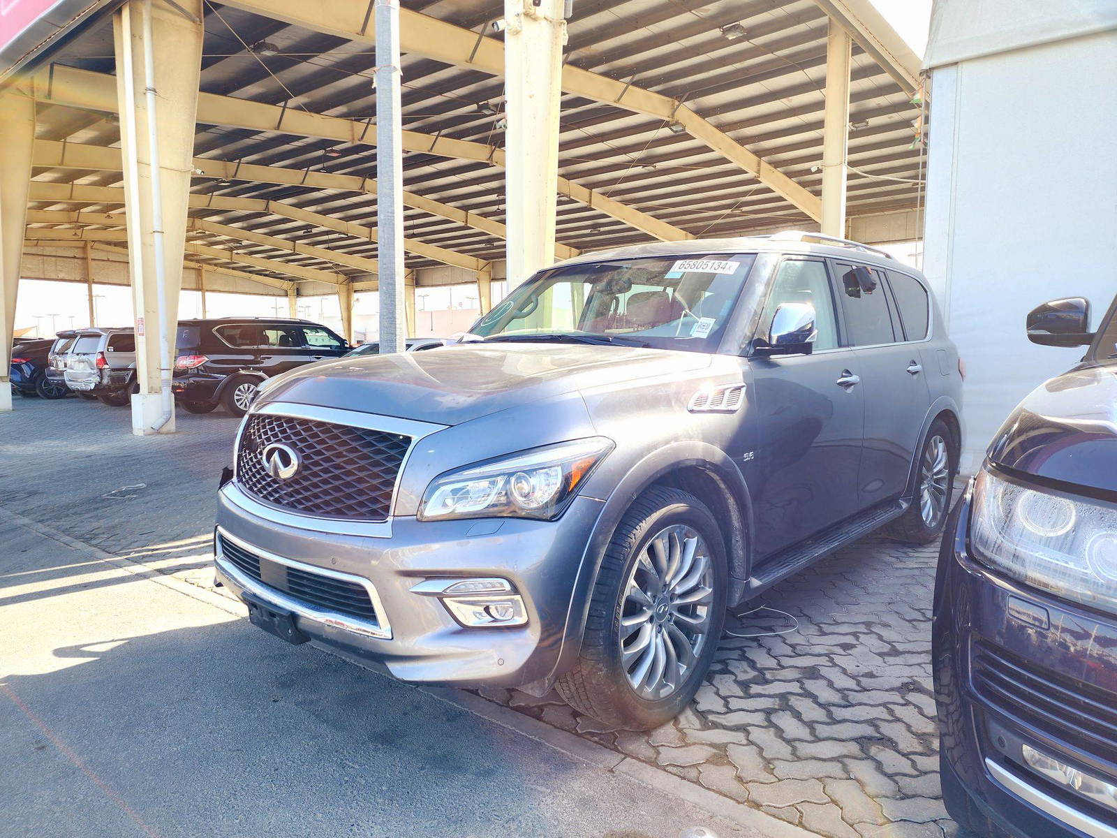 2015 INFINITI QX80 — 154333 Miles — Lot 65805134 — Souq - Marhaba Auctions Used Cars - Image 5