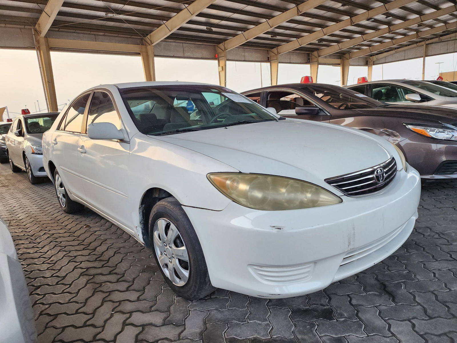 2005 TOYOTA CAMRY — 223715 Miles — Lot 32311 — Souq - Marhaba Auctions Used Cars - Image 4