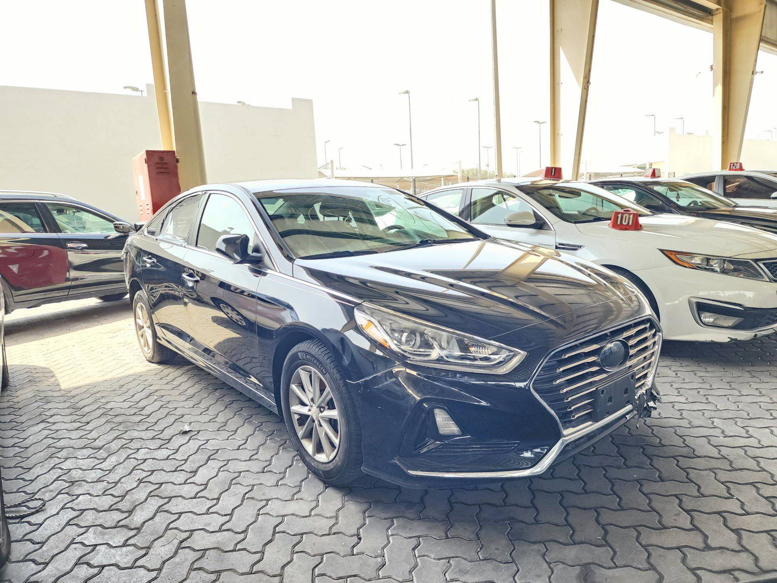 2018 HYUNDAI SONATA — 80714 Miles — Lot 2627627 — Souq - Marhaba Auctions Used Cars - Image 3